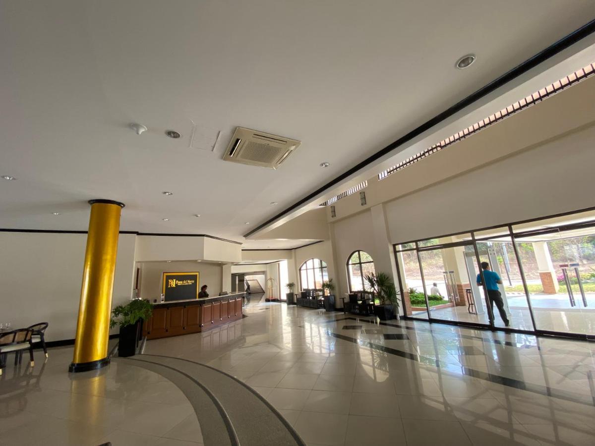 Plaza Del Norte Hotel And Convention Center Лаоаг Экстерьер фото